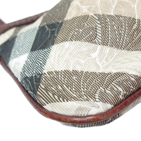 Burberry(������) ���μ� üũ PVC �Ŀ�ġ [�ϻ����] �̹���3 - ���̺��� �߰���ǰ