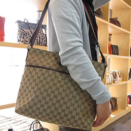 Gucci(����) 189751 GG �ΰ� �ڰ��� ��� ũ�ν��� [�ϻ����] �̹���5 - ���̺��� �߰���ǰ