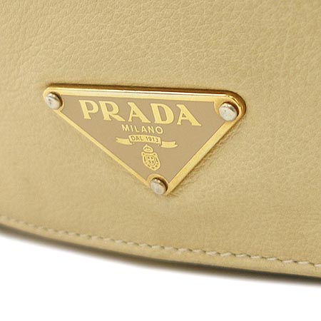 Prada(�����) ���� ����� �̹���3 - ���̺��� �߰���ǰ