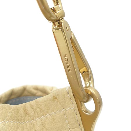Prada(�����) ���� ����� �̹���4 - ���̺��� �߰���ǰ