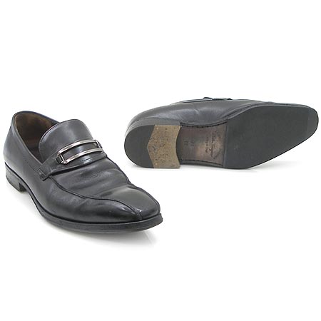 Ferragamo(󰡸) 簢  ġ   ̹3 - ̺ ߰ǰ