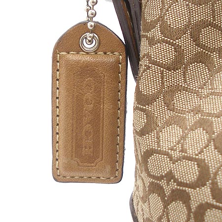 Coach(��ġ) �ñ׳��� ���� ���� ��Ƽġ ȣ�� ����� �̹���3 - ���̺��� �߰���ǰ
