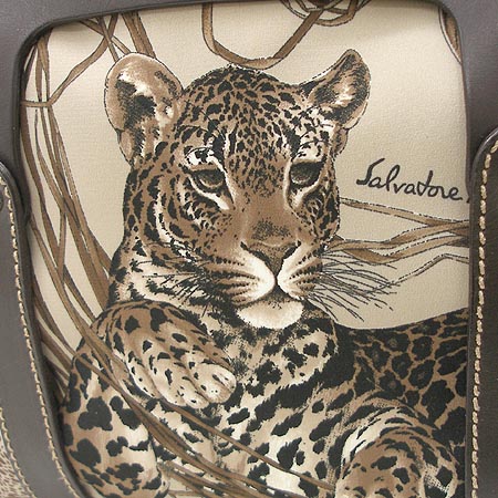 Ferragamo(��󰡸�) 21 A082 FONDO �к긯 ��Ʈ�� [�б�������] �̹���4 - ���̺��� �߰���ǰ