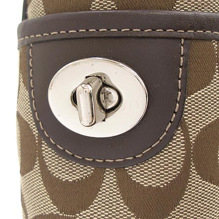 Coach(��ġ) �ñ׳��� ���� ��Ƽġ �ٰ� ����� �̹���5 - ���̺��� �߰���ǰ