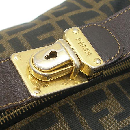 Fendi(���) ��ī �к긯 Ŭ��ġ �� ��Ʈ�� �̹���3 - ���̺��� �߰���ǰ