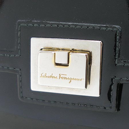Ferragamo(��󰡸�) ������ ������ [�б�������] �̹���2 - ���̺��� �߰���ǰ