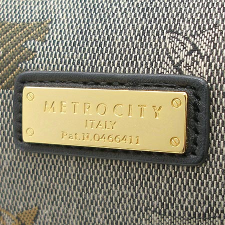 Metrocity(��Ʈ�ν�Ƽ) �ΰ� �ڰ��� �̴� ���� ��Ʈ�� + �Ŀ�ġ�� �̹���3 - ���̺��� �߰���ǰ
