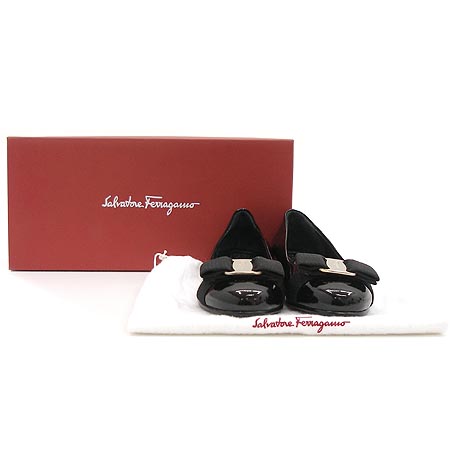 Ferragamo(��󰡸�) VARINA(�ٸ���) 0362799 �÷����� [��������] �̹���2 - ���̺��� �߰���ǰ