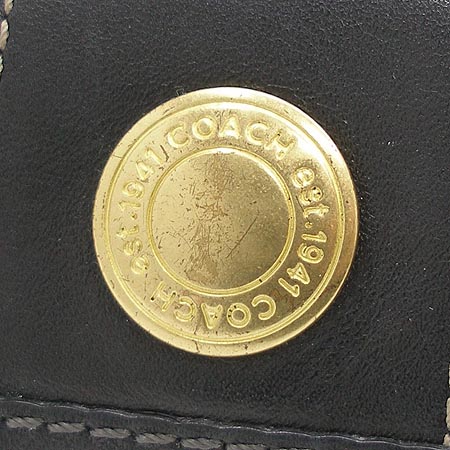 Coach(��ġ) �ñ׳�ó �ڰ��� ���� ��Ƽġ Ű���̽� �̹���3 - ���̺��� �߰���ǰ
