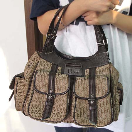 Dior(ũ����î���) JCF 44966. ������ø� ���� �̴ϼ� �簢 �÷� ��Ƽ ���� �ΰ� �к긯 ���� ��Ƽġ ��Ʈ�� �̹���5 - ���̺��� �߰���ǰ