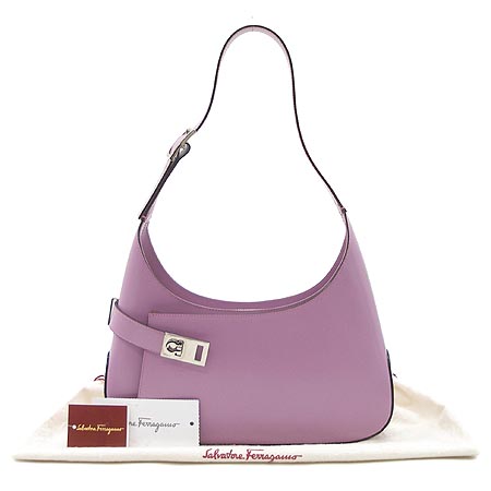 Ferragamo(��󰡸�) 21 0170. ���� ��ġ�� ��ũ��ũ ����� �̹���2 - ���̺��� �߰���ǰ
