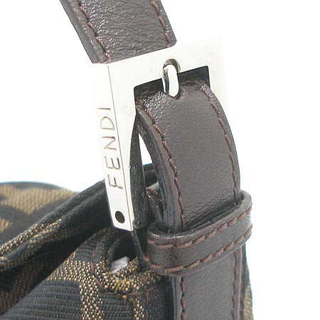 Fendi(���) FF�ΰ� �к긯 ��Ʈ�� [�б�������] �̹���3 - ���̺��� �߰���ǰ