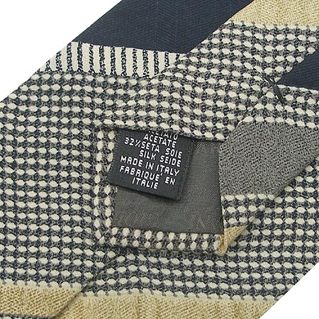 Armani(�Ƹ�����) 100% ��ũ ��Ÿ�� �̹���4 - ���̺��� �߰���ǰ