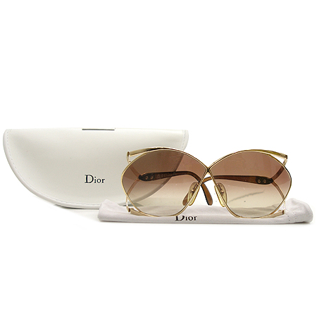 Dior(ũ����î���) ���� ��Ż ���������� ���۶� �̹���2 - ���̺��� �߰���ǰ