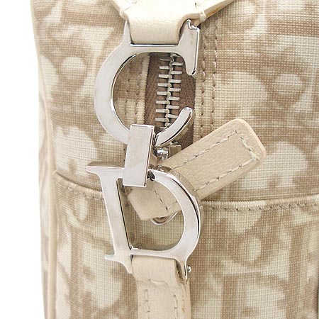 Dior(ũ����î���) CFE44191. �ΰ� PVC �ڼ� ��Ƽġ ũ�ν��� �̹���4 - ���̺��� �߰���ǰ