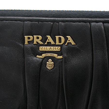 Prada(�����) ������ ¤�� ������ �̹���2 - ���̺��� �߰���ǰ