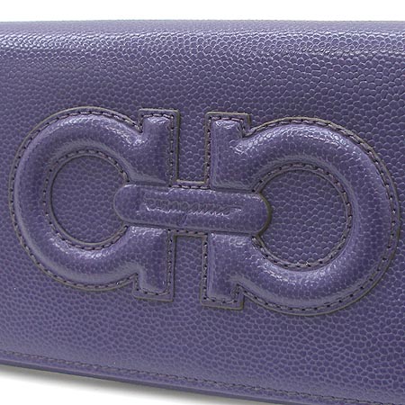 Ferragamo(��󰡸�) 22 A694. ��ö� ��ġ�� �ΰ� ������ �̹���2 - ���̺��� �߰���ǰ
