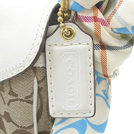 Coach(��ġ) �ñ׳��� ��Ż ��� ��� ��ī�� ũ�ν��� �̹���4 - ���̺��� �߰���ǰ