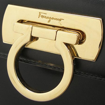 Ferragamo(��󰡸�) 21 2193. ���� ��ġ�� 2WAY �̹���4 - ���̺��� �߰���ǰ