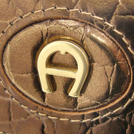 Aigner(���̱׳�) ũ��ũ���� ���� ������ �̹���3 - ���̺��� �߰���ǰ