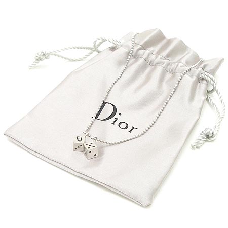 Dior(ũ����î���) �ΰ� ť�� ����� [��������] �̹���2 - ���̺��� �߰���ǰ
