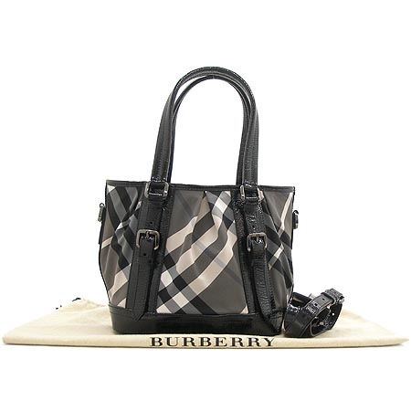 Burberry(������) BLACK AND GREY CHECK LOWRY ������ ��Ʈ üũ 2WAY M ����� [��������] �̹���2 - ���̺��� �߰���ǰ
