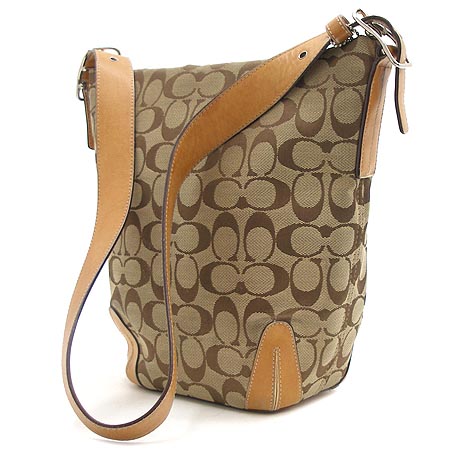 Coach(��ġ) �ñ׳��� ���� ��Ƽġ ũ�ν��� �̹���2 - ���̺��� �߰���ǰ