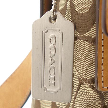 Coach(��ġ) �ñ׳��� ���� ��Ƽġ ũ�ν��� �̹���3 - ���̺��� �߰���ǰ