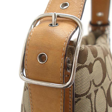 Coach(��ġ) �ñ׳��� ���� ��Ƽġ ũ�ν��� �̹���4 - ���̺��� �߰���ǰ