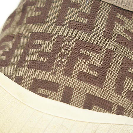 Fendi(���) ��ī FF�ΰ� ���� ����Ŀ�� �̹���4 - ���̺��� �߰���ǰ