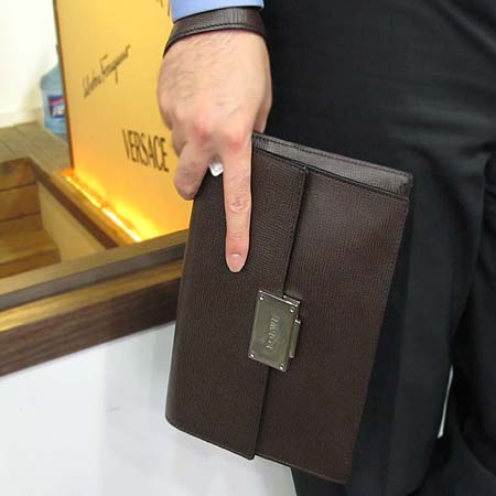 Loewe(�ο���) ���� Ŭ��ġ ������� �̹���5 - ���̺��� �߰���ǰ