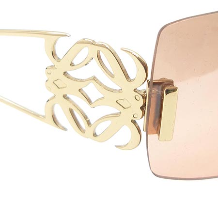 Loewe(�ο���) SLW104 COL300R. ���� �̴ϼ� ���� �簢 ���۶� �̹���4 - ���̺��� �߰���ǰ