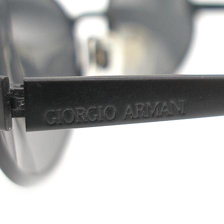 Armani(�Ƹ�����) ���۶� �̹���4 - ���̺��� �߰���ǰ