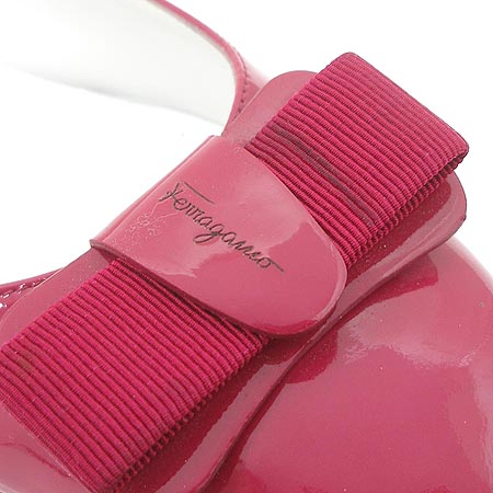 Ferragamo(��󰡸�) ������ �ٶ� ���� �̹���4 - ���̺��� �߰���ǰ