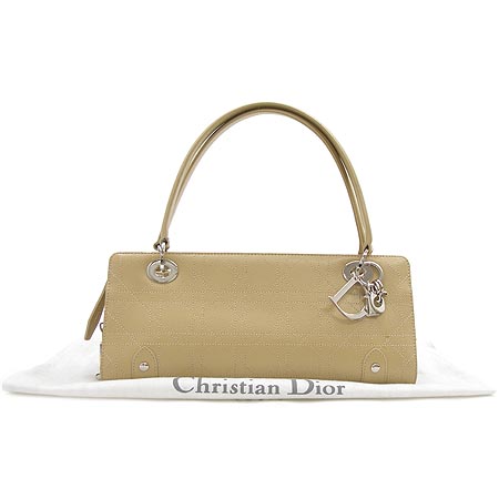 Dior(ũ����î���) ������ ���� ��Ƽġ ����� �̹���2 - ���̺��� �߰���ǰ