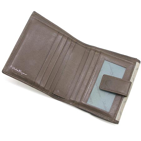 Ferragamo(��󰡸�) 22 6748. ���� ��ġ�� �ΰ� �к긯 ������ �̹���4 - ���̺��� �߰���ǰ
