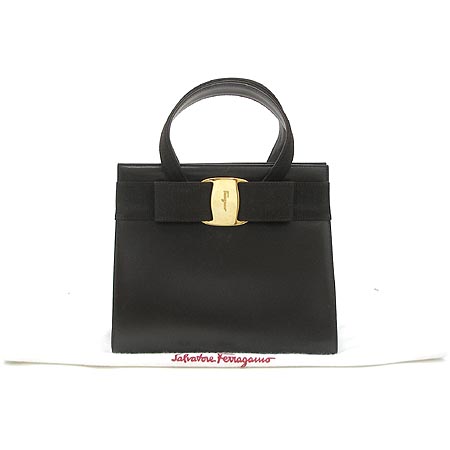 Ferragamo(��󰡸�) 21-4178 �ٶ� ���� ��Ʈ�� �̹���2 - ���̺��� �߰���ǰ