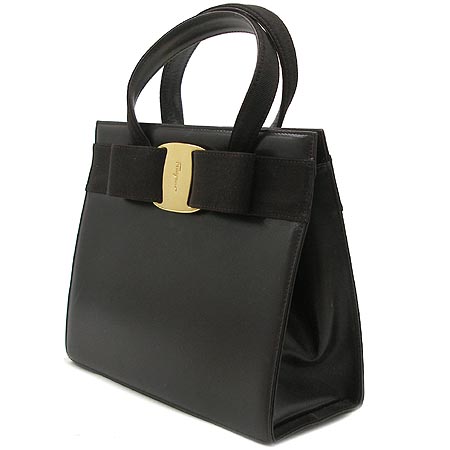 Ferragamo(��󰡸�) 21-4178 �ٶ� ���� ��Ʈ�� �̹���3 - ���̺��� �߰���ǰ