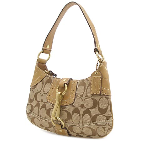 Coach(��ġ) �ñ׳��� �Ŀ�ġ ����� �̹���3 - ���̺��� �߰���ǰ