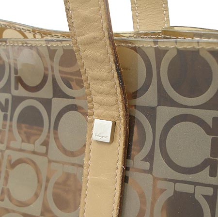Ferragamo(��󰡸�) 21 2433. �ΰ� PVC ��ġ �ٰ� ����� �̹���4 - ���̺��� �߰���ǰ
