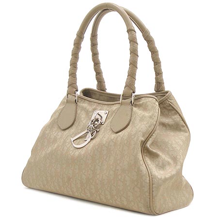 Dior(ũ����î���) ������ø� ��Ʈ�� �̹���3 - ���̺��� �߰���ǰ