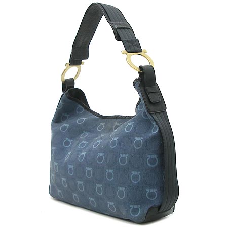 Ferragamo(��󰡸�) 21-5762 ȣ�� ����� �̹���3 - ���̺��� �߰���ǰ