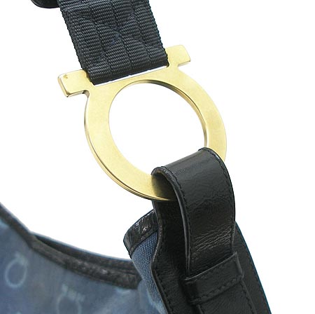 Ferragamo(��󰡸�) 21-5762 ȣ�� ����� �̹���4 - ���̺��� �߰���ǰ