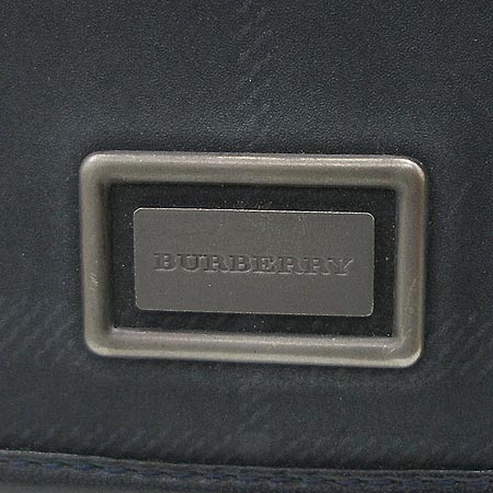 Burberry(������) ���üũ ũ�ν��� �̹���3 - ���̺��� �߰���ǰ