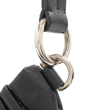 YSL(�Ի��ζ�) 112914. KISS ME  �Ŀ�ġ ����� �̹���5 - ���̺��� �߰���ǰ