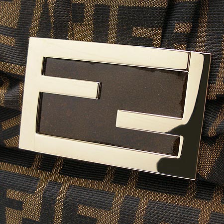 Fendi(���) 8BR614 ��ī �Ÿ� ����� (2010�� �Ż�ǰ) [��������] �̹���4 - ���̺��� �߰���ǰ