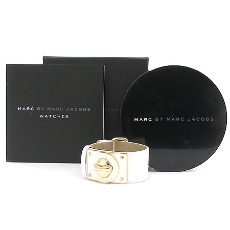 Marc_Jacobs (��ũ�����߽�) MBM2029. ������ �ð� �̹���2 - ���̺��� �߰���ǰ