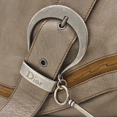 Dior(ũ����î���) ������ ����� �� ��Ʈ�� �̹���3 - ���̺��� �߰���ǰ