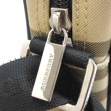 Burberry(������) ���üũ �̴� ũ�ν��� [��������] �̹���4 - ���̺��� �߰���ǰ