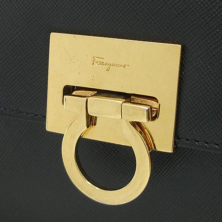 Ferragamo(��󰡸�) AQ 21/9629 ���� ü�� ����� [��������] �̹���4 - ���̺��� �߰���ǰ